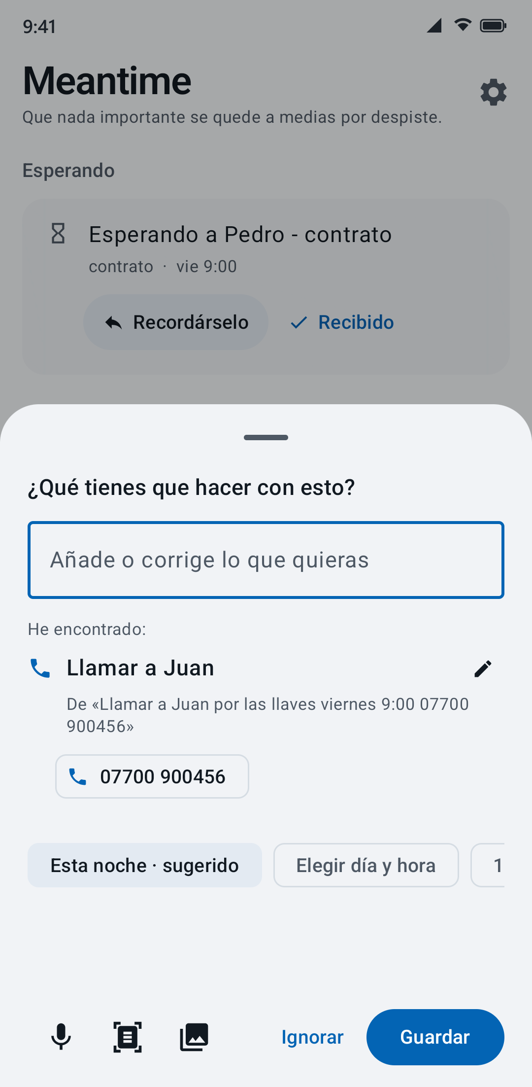 La foto de una nota escrita a mano, leída por Meantime: «He encontrado: Llamar a Juan», de «Llamar a Juan por las llaves», con el teléfono 07700 900456.