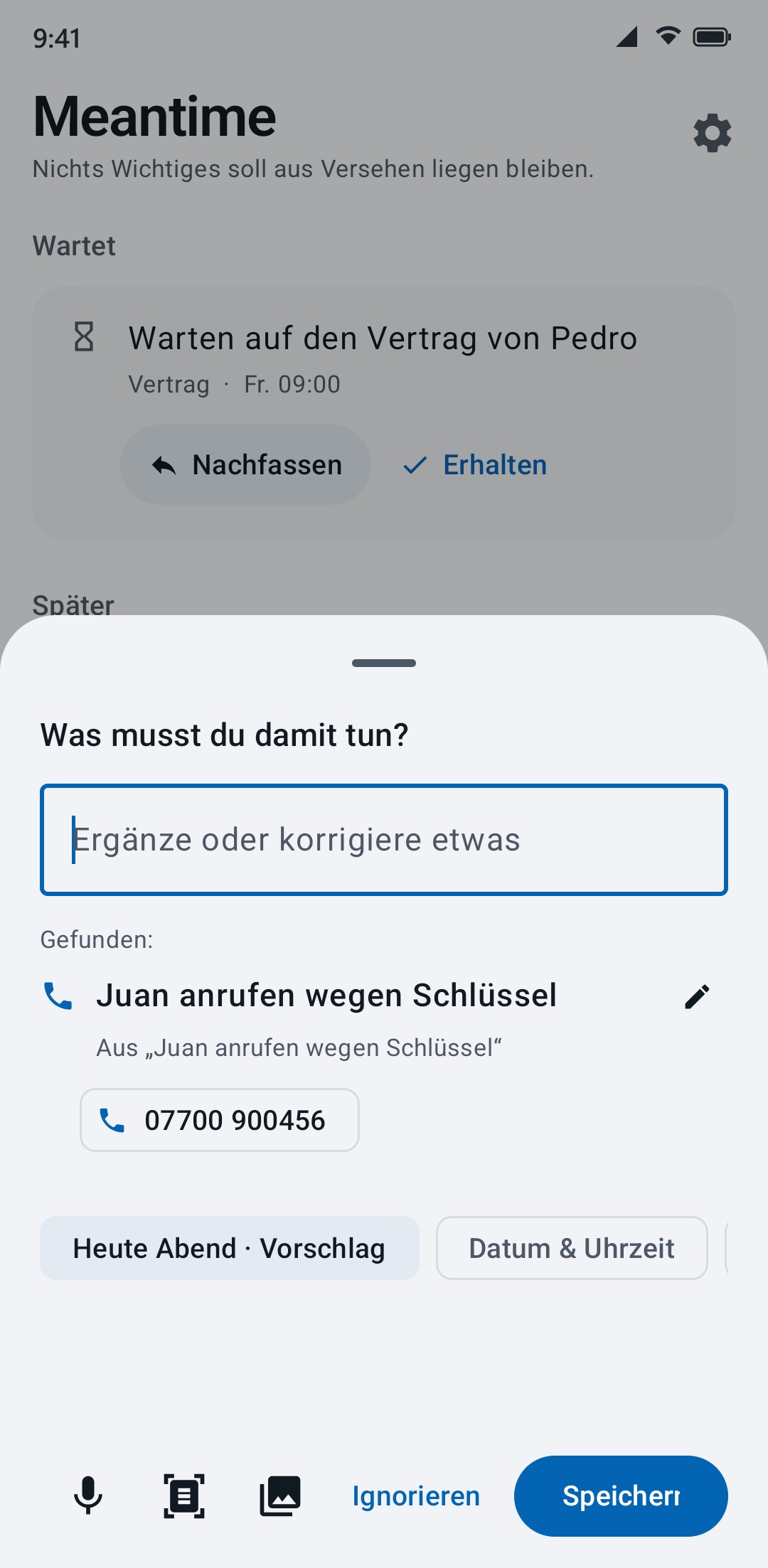Das Foto eines handgeschriebenen Zettels, gelesen von Meantime: „Gefunden: Juan anrufen wegen Schlüssel“, mit der Telefonnummer 07700 900456.